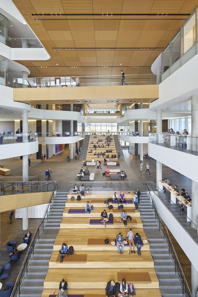 Kellogg School of Management MBA Program - Global Hub - Gies Plaza